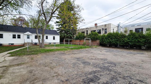 3738 28th Avenue S, Minneapolis, MN 55406