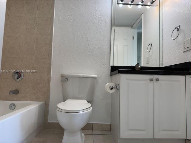 13120 SW 92nd Ave B-302, Miami, FL 33176