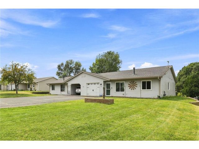 1880 Windmill Drive, Baldwin, WI 54002