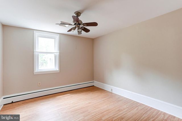 1140 OYSTER MILL RD, Camp Hill, PA 17011