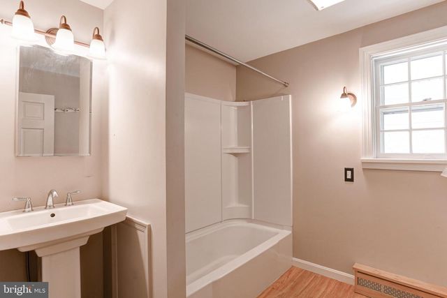 1140 OYSTER MILL RD, Camp Hill, PA 17011