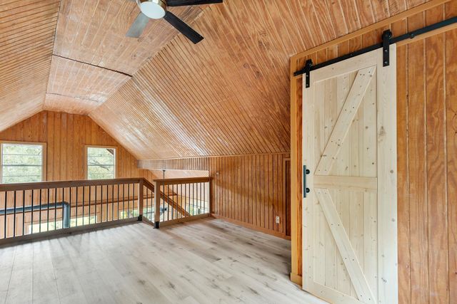 161 White Oak Street, Point Blank, TX 77364