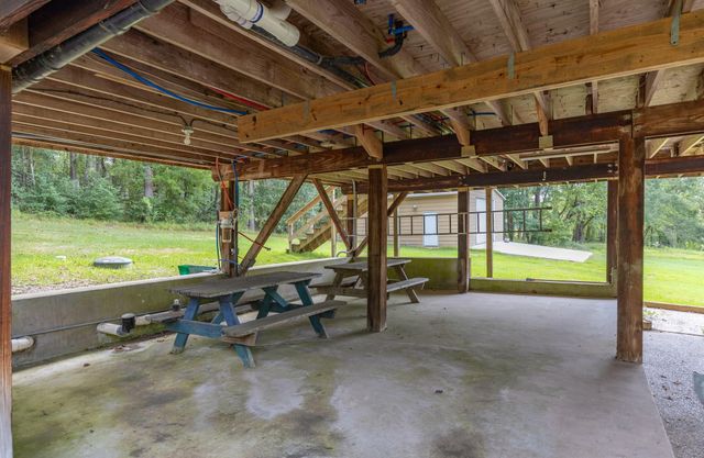 161 White Oak Street, Point Blank, TX 77364
