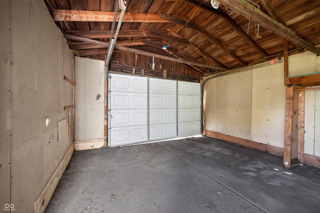 5936 E Shimer Avenue, Indianapolis, IN 46219