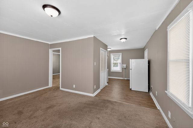 5936 E Shimer Avenue, Indianapolis, IN 46219