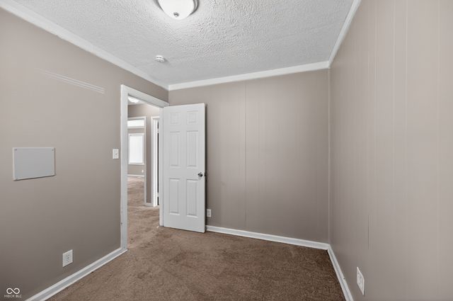 5936 E Shimer Avenue, Indianapolis, IN 46219