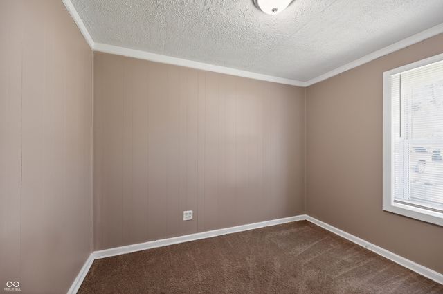5936 E Shimer Avenue, Indianapolis, IN 46219