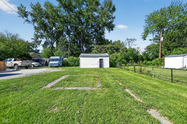 5936 E Shimer Avenue, Indianapolis, IN 46219