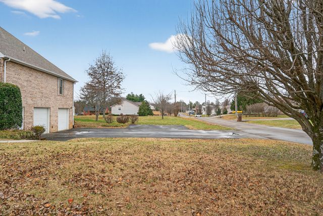 1505 Donna Pl, Cookeville, TN 38506