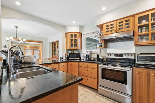 14 MacDonald Drive, Hanover, NH 03755