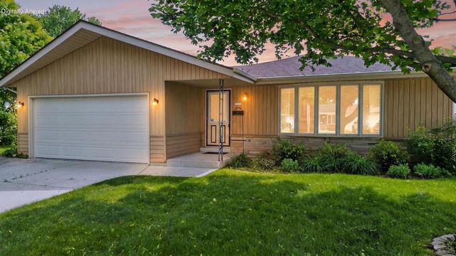 3801 S 14th STREET, Sheboygan, WI 53081