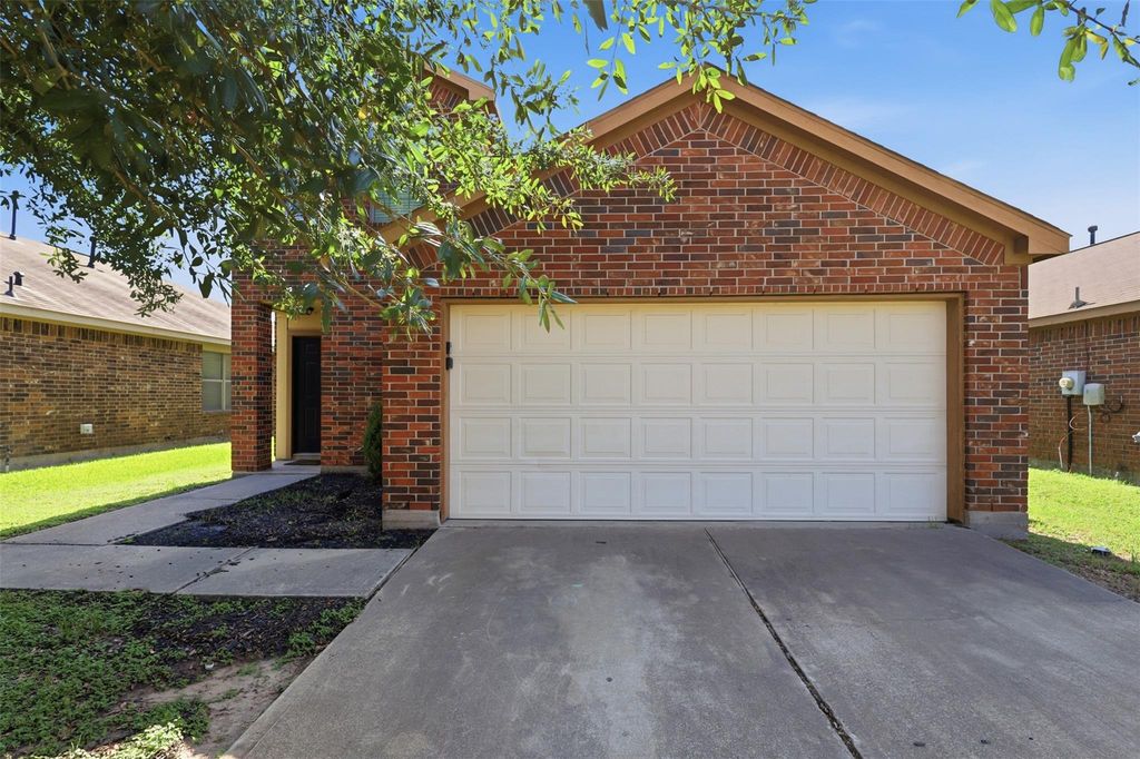12219 Turchin Drive, Houston, TX 77014