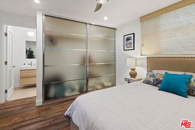 472 Rosecrans Avenue, Manhattan Beach, CA 90266