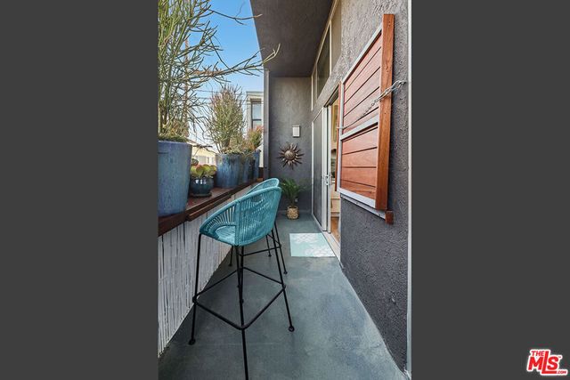 472 Rosecrans Avenue, Manhattan Beach, CA 90266