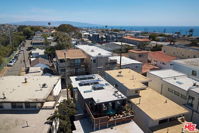 472 Rosecrans Avenue, Manhattan Beach, CA 90266