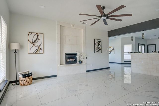 140 county road 6871, Natalia, TX 78059