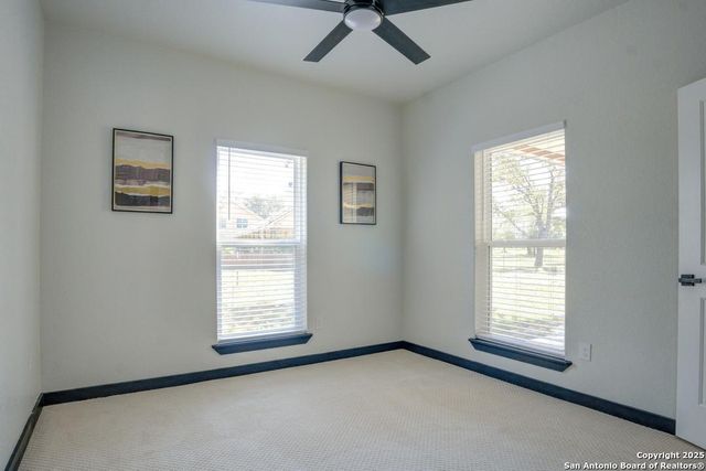 140 county road 6871, Natalia, TX 78059