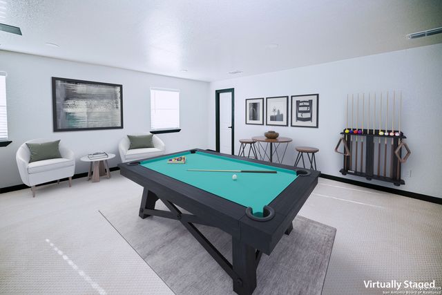 140 county road 6871, Natalia, TX 78059