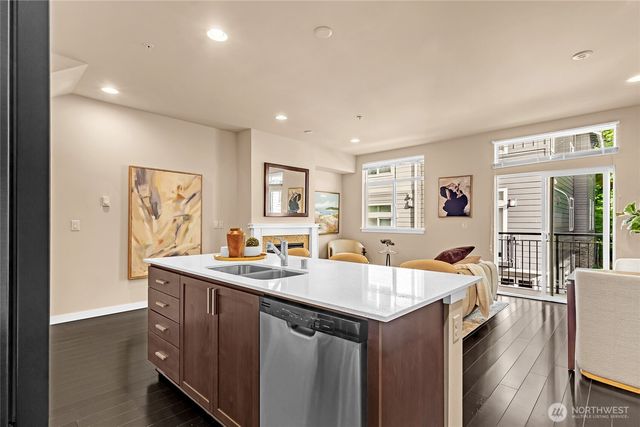 2129 NW Talus Dr, Issaquah, WA 98027