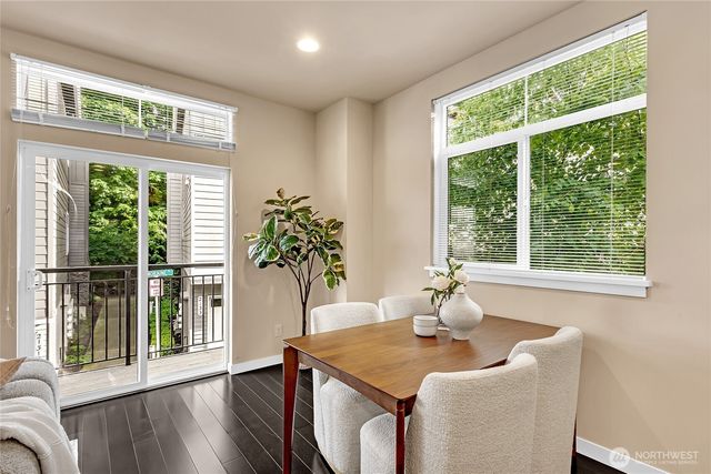 2129 NW Talus Dr, Issaquah, WA 98027
