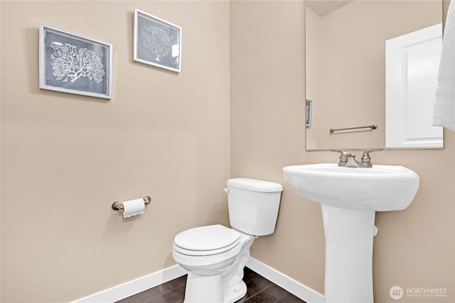 2129 NW Talus Dr, Issaquah, WA 98027