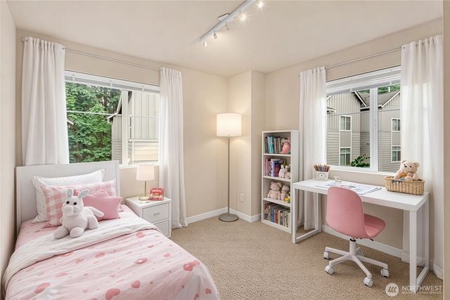 2129 NW Talus Dr, Issaquah, WA 98027