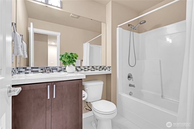 2129 NW Talus Dr, Issaquah, WA 98027