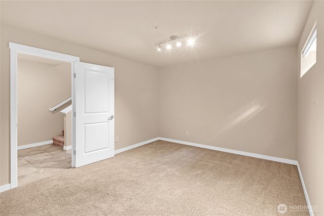 2129 NW Talus Dr, Issaquah, WA 98027