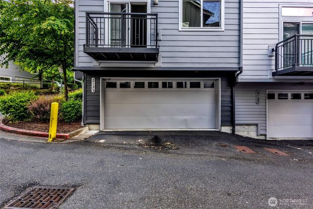 2129 NW Talus Dr, Issaquah, WA 98027