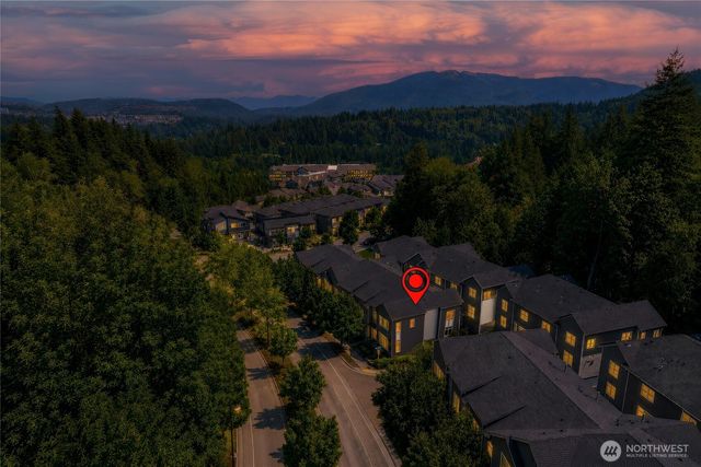 2129 NW Talus Dr, Issaquah, WA 98027