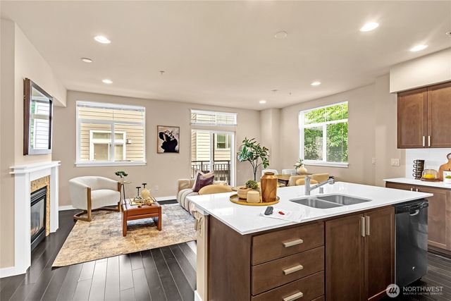 2129 NW Talus Dr, Issaquah, WA 98027
