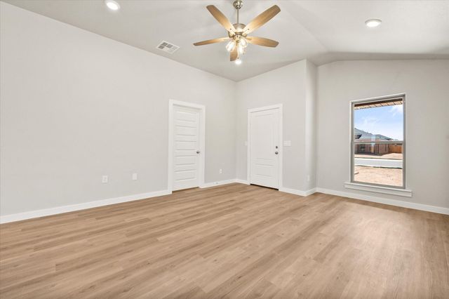 2306 133rd Street, Lubbock, TX 79423