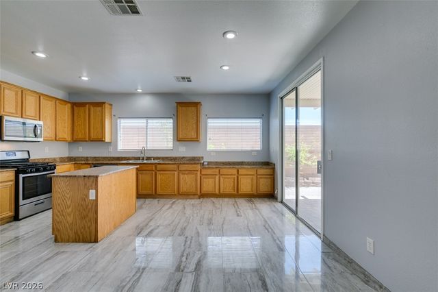 91 Lockheed Avenue, Las Vegas, NV 89183