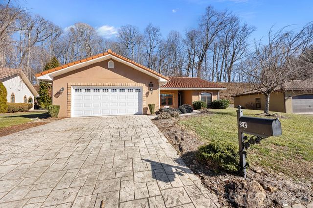 26 Ocaso Drive, Asheville, NC 28806