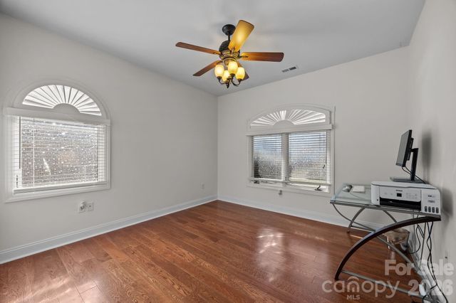 26 Ocaso Drive, Asheville, NC 28806