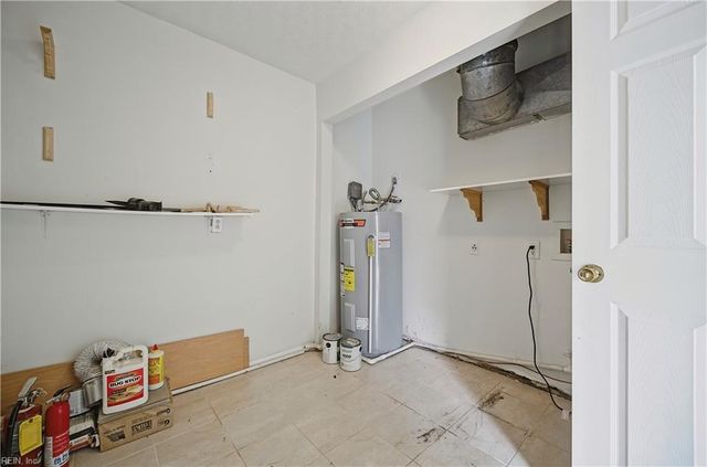 1331 Sierra DR, Virginia Beach, VA 23453
