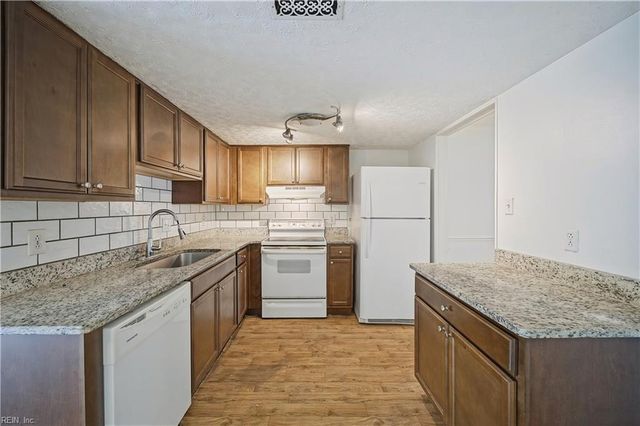 1331 Sierra DR, Virginia Beach, VA 23453