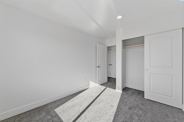 4517 Road 114, Pasco, WA 99301