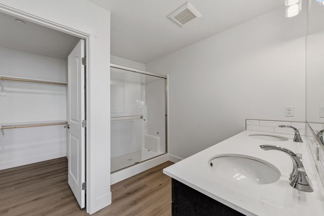 4517 Road 114, Pasco, WA 99301