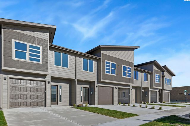 4517 Road 114, Pasco, WA 99301