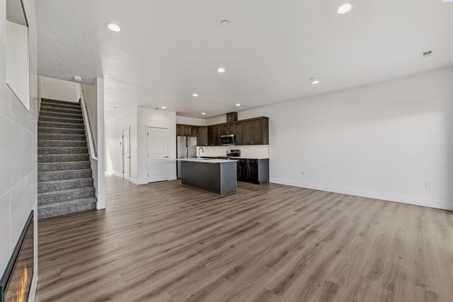 4517 Road 114, Pasco, WA 99301