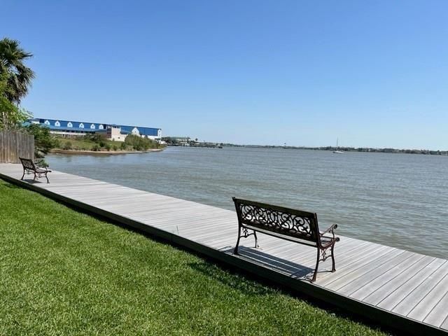 3535 Nasa Rd 1 Parkway 49, Seabrook, TX 77586