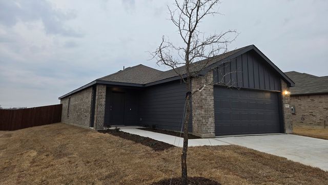 103 Choctaw Drive, Leonard, TX 75452