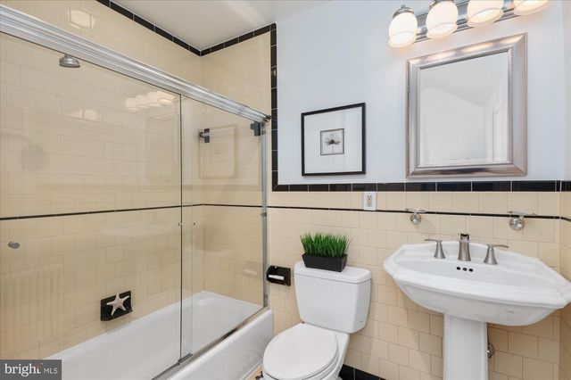 1503 N JEFFERSON ST, Arlington, VA 22205