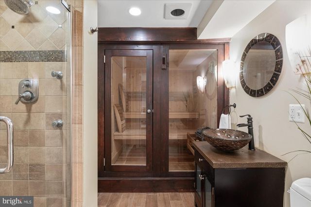 1503 N JEFFERSON ST, Arlington, VA 22205