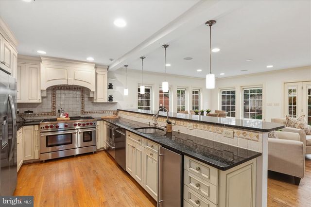 1503 N JEFFERSON ST, Arlington, VA 22205