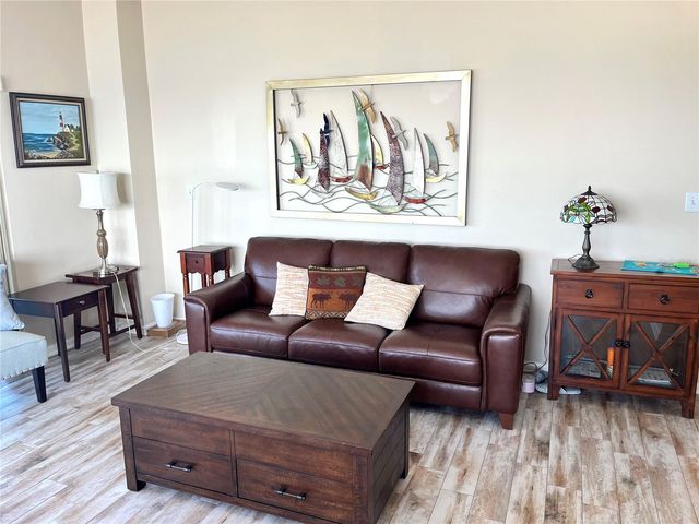 880 MANDALAY AVENUE N414, Clearwater Beach, FL 33767