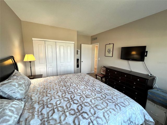 880 MANDALAY AVENUE N414, Clearwater Beach, FL 33767