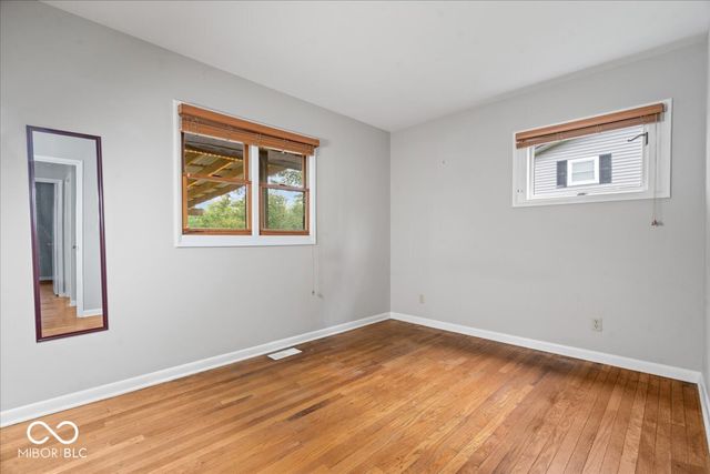 8016 Chiltern Drive, Indianapolis, IN 46268