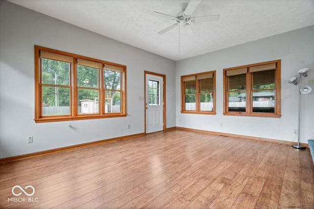 8016 Chiltern Drive, Indianapolis, IN 46268